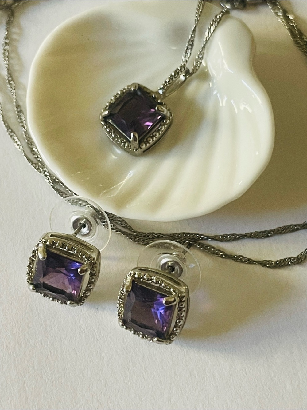 Purple amethyst colored Crystal Square silver Pendant necklace Stud Earring Set